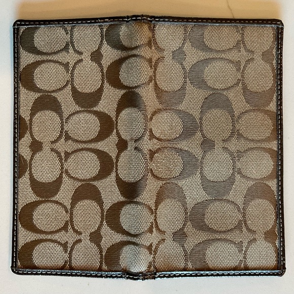 Coach- Check Book Case- Coach Monogram/ Wallet - Picture 2 of 9